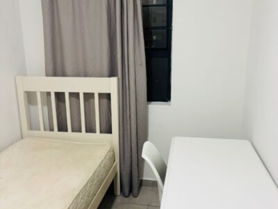 Single room in a 3 bedroom apartment 308 On Kern