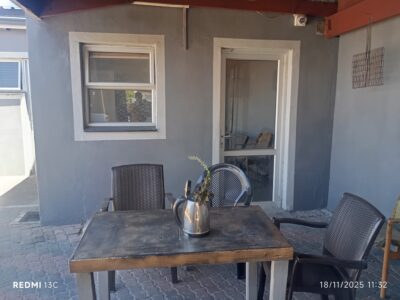 Separate Entrance - Old Belhar