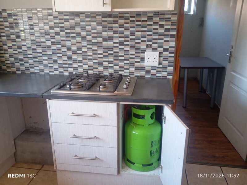 Separate Entrance - Old Belhar