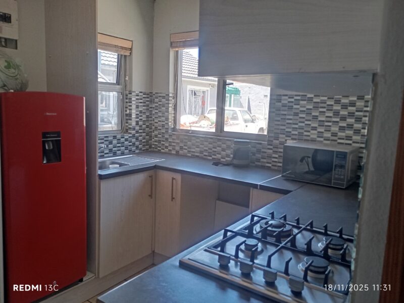 Separate Entrance - Old Belhar