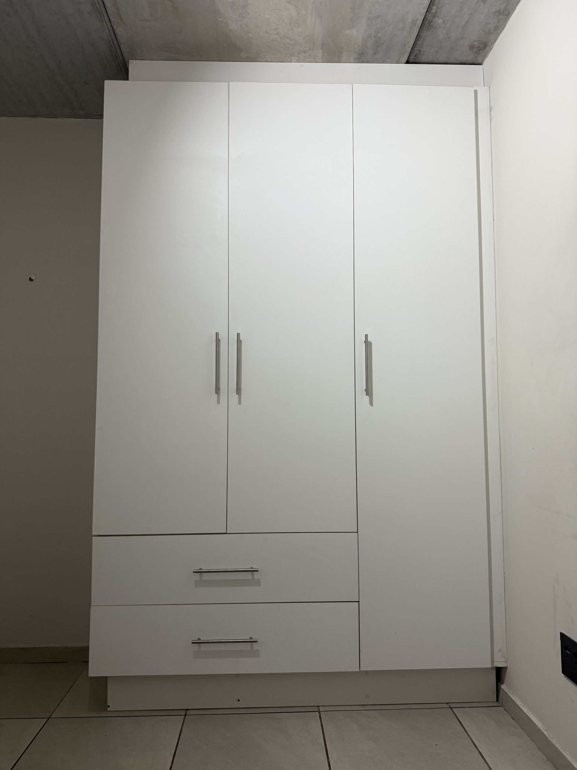 Single Room In a 3 Bedroom Apartment Belhar Lofts