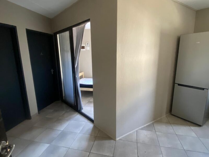 Single Room In a 3 Bedroom Apartment Belhar Views